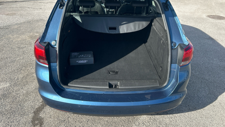 Vauxhall Astra 1.6 CDTi 16V 136 Elite Nav 5dr Auto Diesel Estate